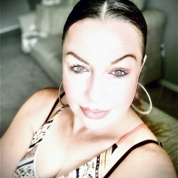 Meet your Posher, Tina - Picture 10 of 16